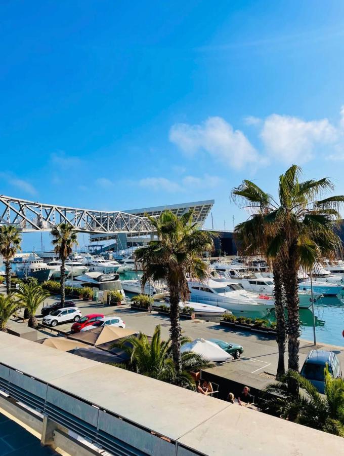 Yacht Hotel Barcelona 산트 아드리아 데 베소스 외부 사진