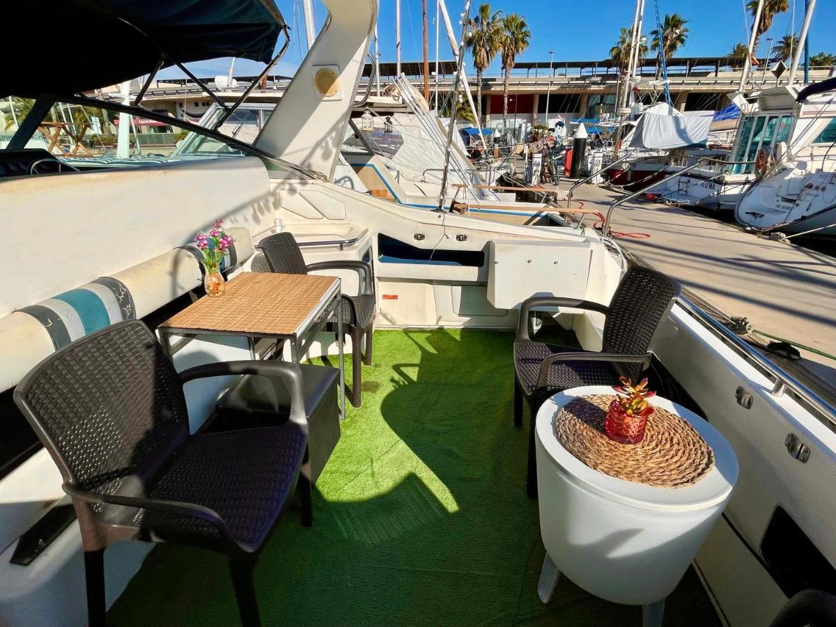 Yacht Hotel Barcelona 산트 아드리아 데 베소스 외부 사진