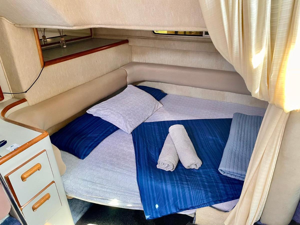 Yacht Hotel Barcelona 산트 아드리아 데 베소스 외부 사진