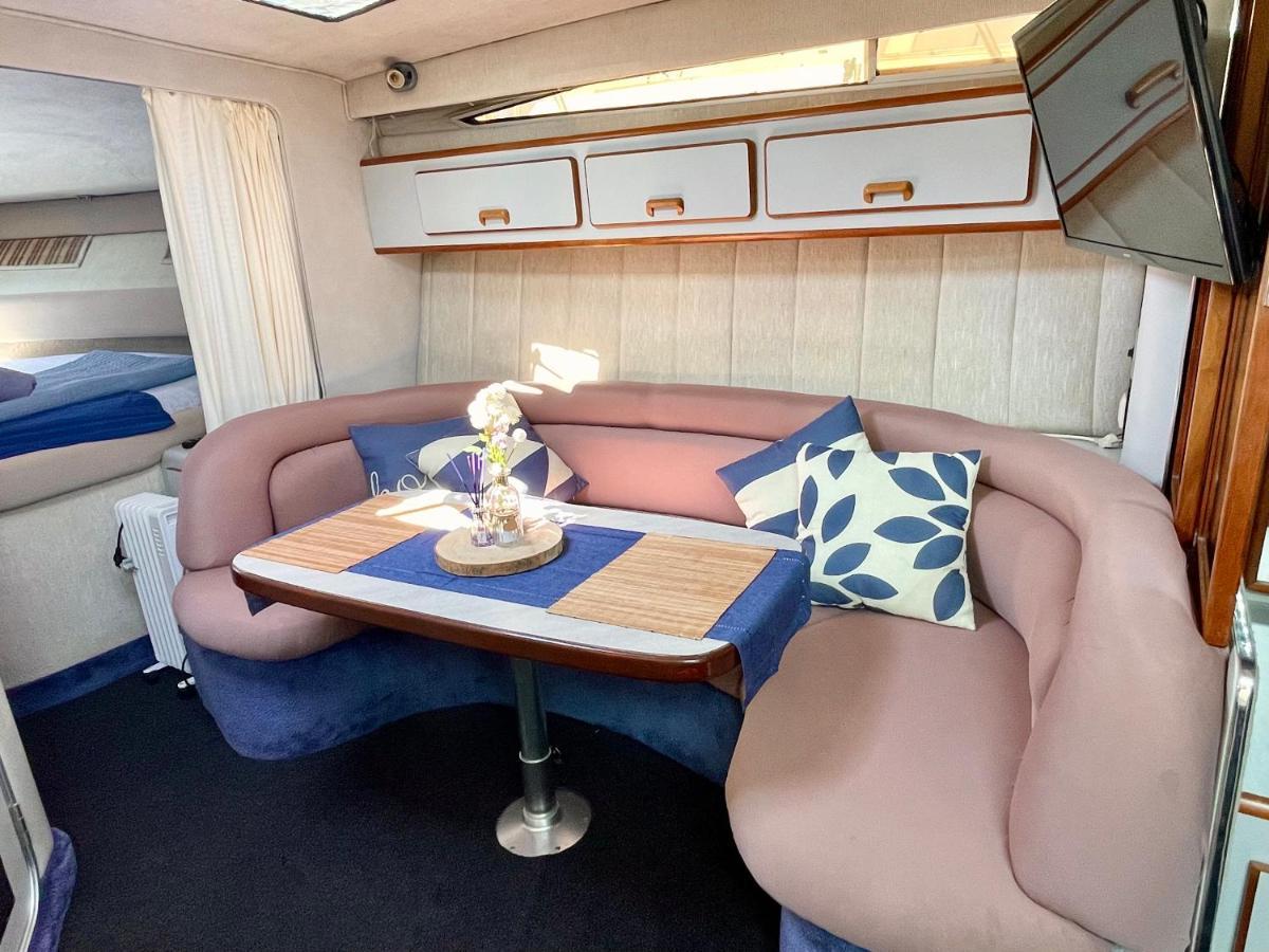 Yacht Hotel Barcelona 산트 아드리아 데 베소스 외부 사진