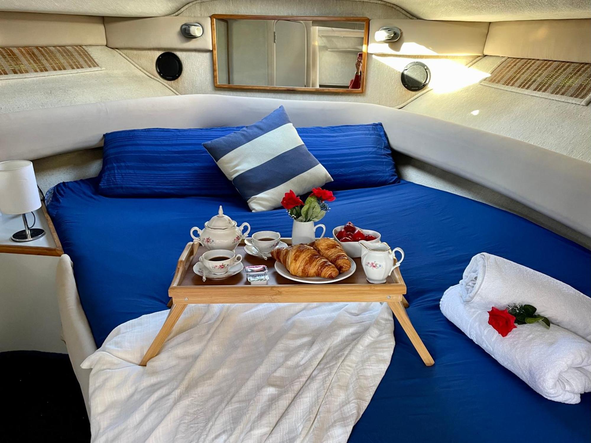 Yacht Hotel Barcelona 산트 아드리아 데 베소스 외부 사진
